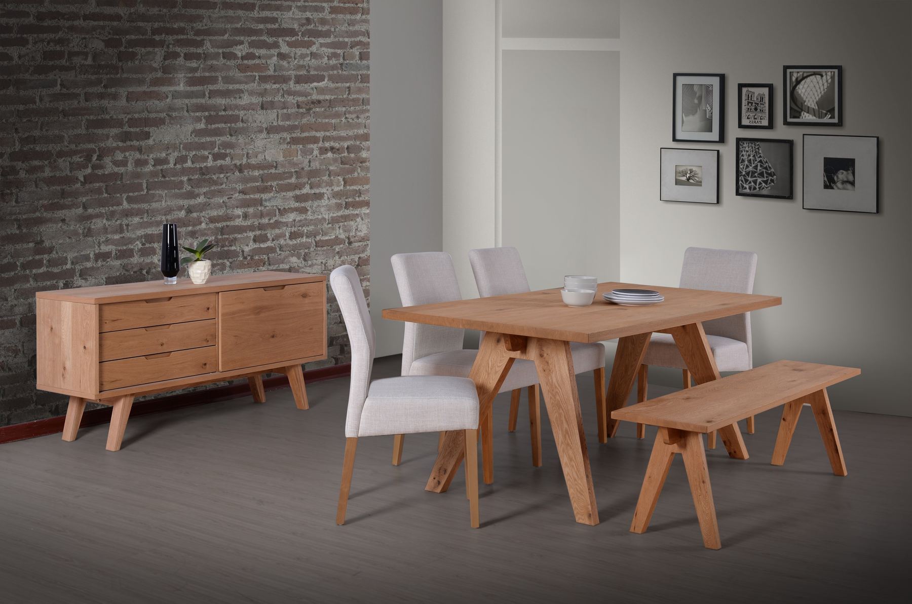 Avignon Oak dining range